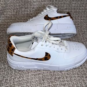 Nike Air Force 1 Pixel Leopard Women’s size 10